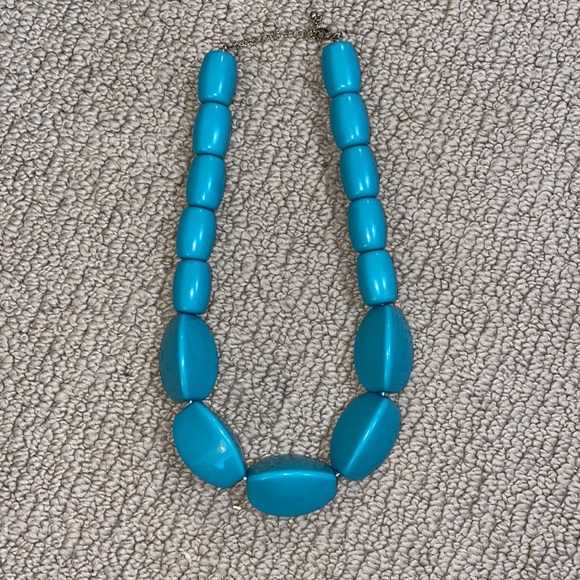 Chunky Blue Necklace with adjustable clasp at neckline. Fun Accessory piece - Picture 5 of 11